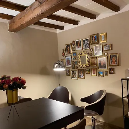 Frida Apartman Parma